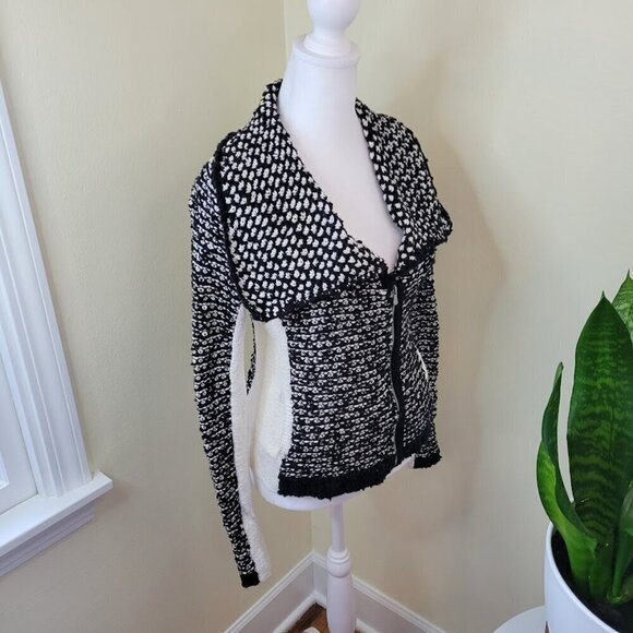 Anthropologie Sparrow Moto Style Sweater Black Ivory Zipper Women's Size XS - Picture 9 of 15